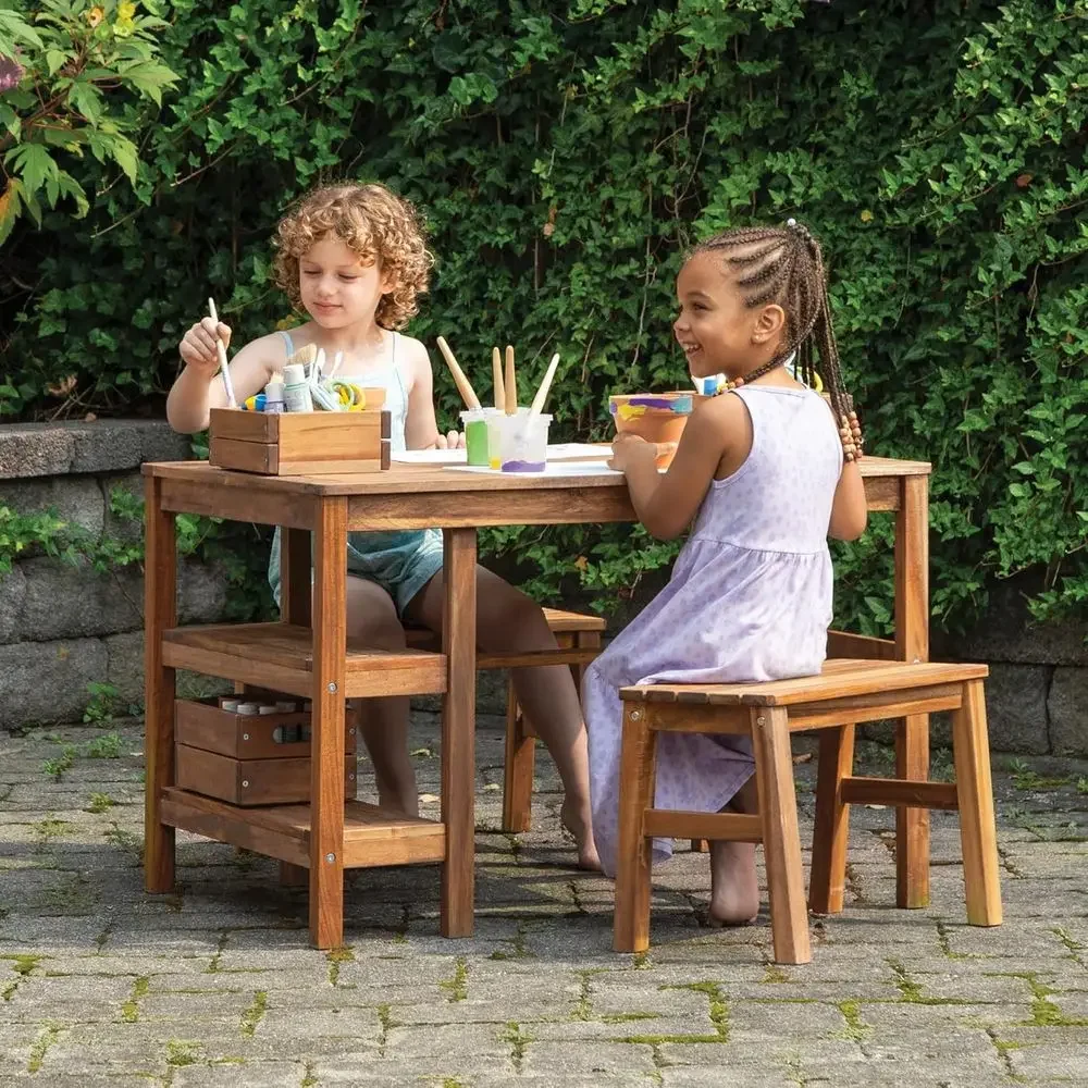 Kids Outdoor Bench Table - 子供用屋外クレートテーブルと2つのベンチセット：アカシア材製アクティビティデスク（クレート、キャディー、収納棚付き） | キッズプレイ＆ピクニックテーブル