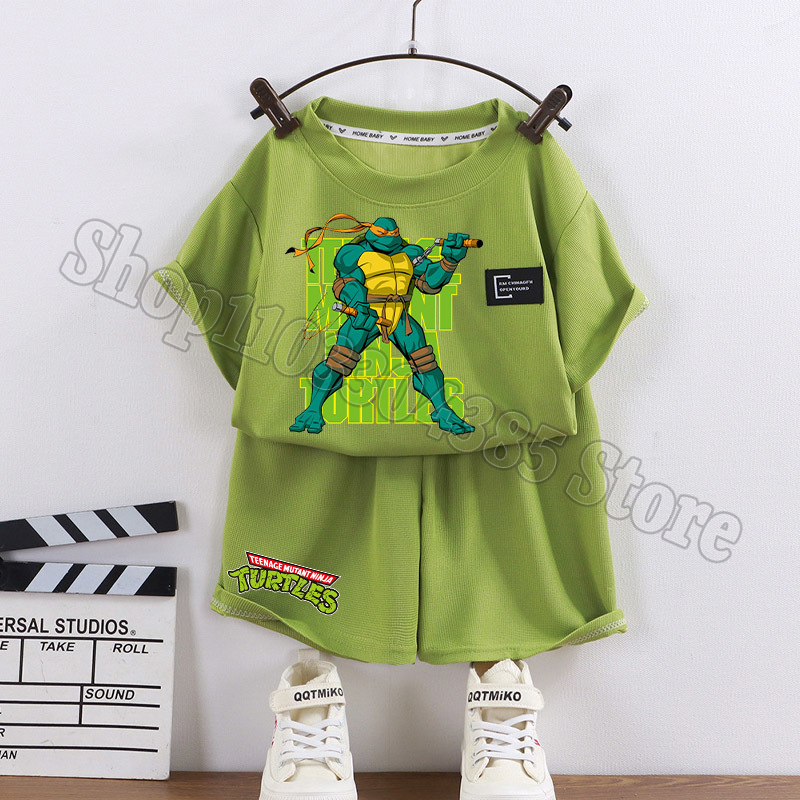 ティーンエイジ・ミュータント・ニンジャ・タートルズ Tシャツ - Kids Outdoor Ninja Set のレビューと価格